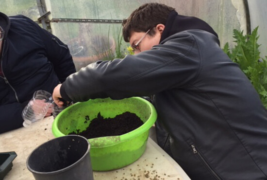 Personne qui rempote